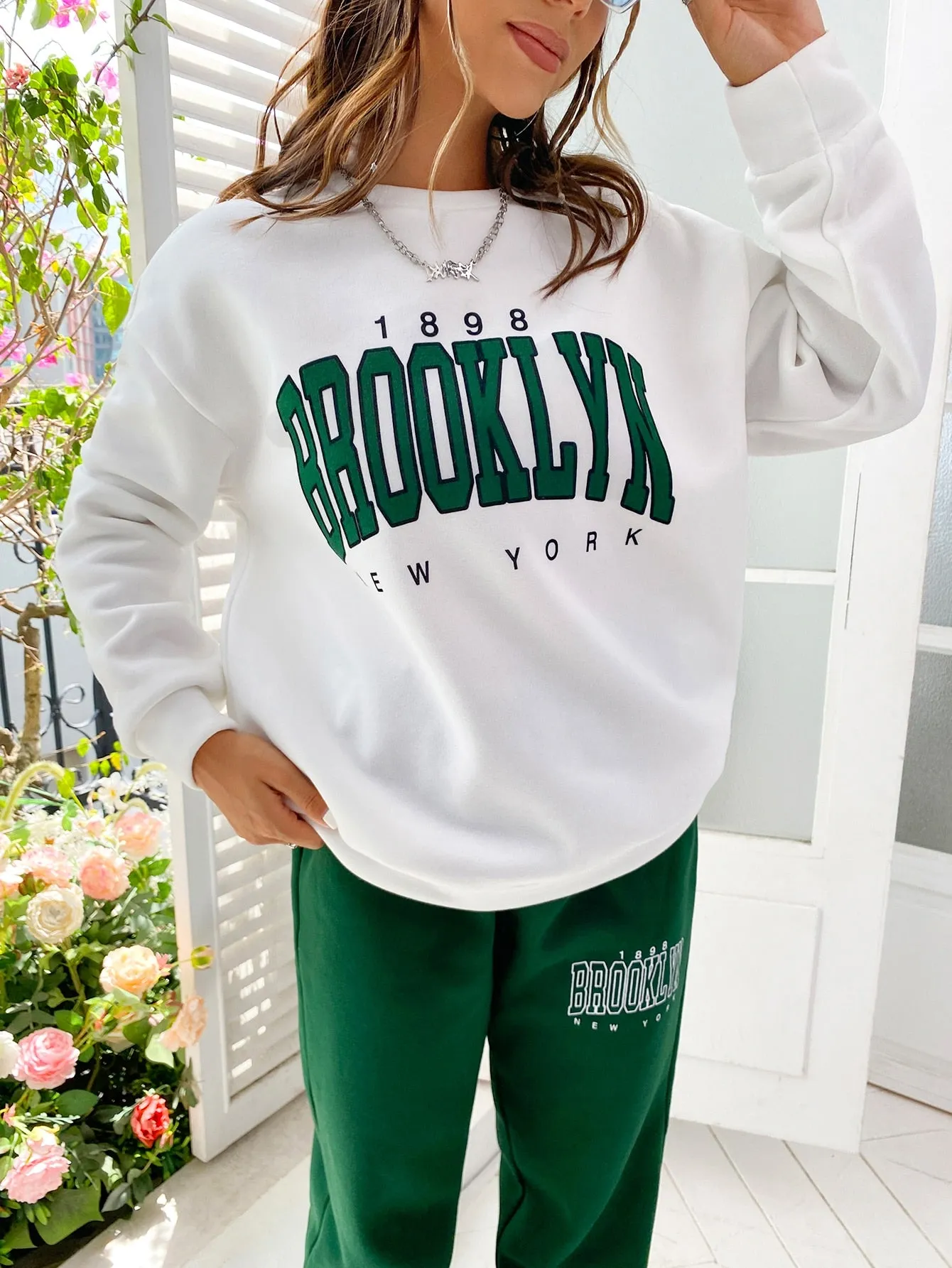 Letter Graphic Drop Shoulder Sweatshirt Sweatpants