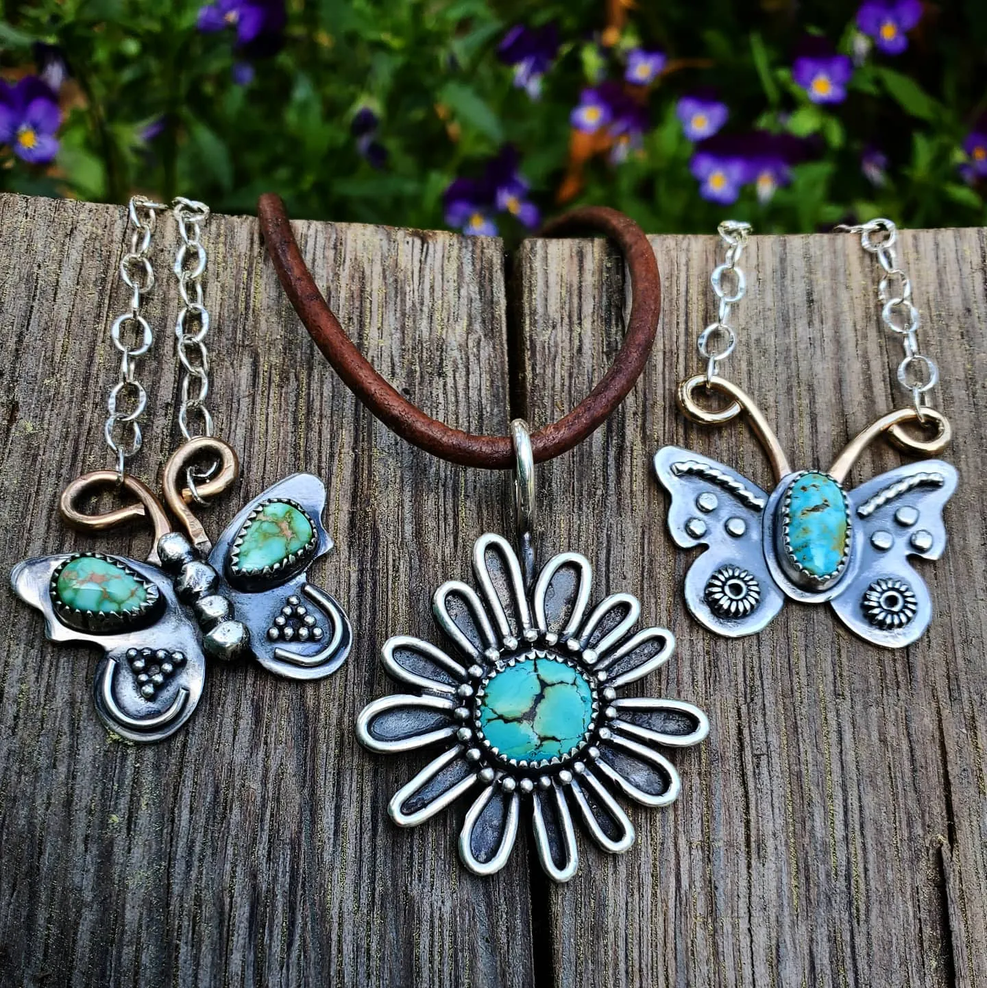 Turquoise Flower Pendant Necklace